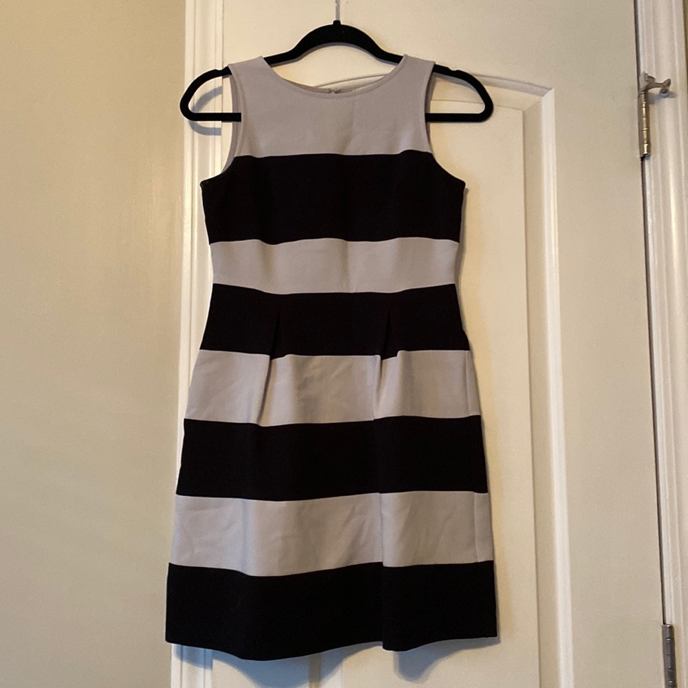 Fun and flirty striped LOFT dress